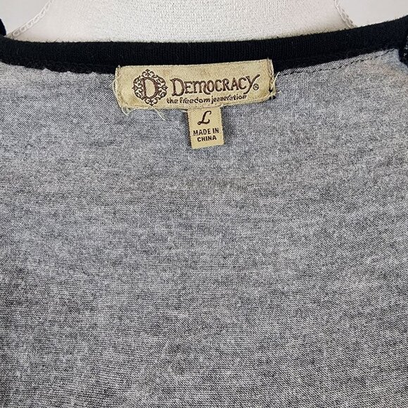 Democracy Black and Gray Knit Top - Picture 4 of 4